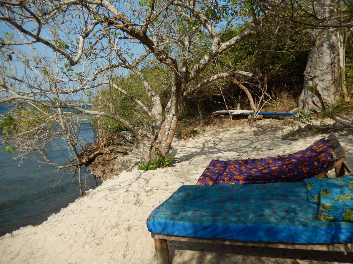 Blue Monkey Beach Cottages Shimoni Exterior foto